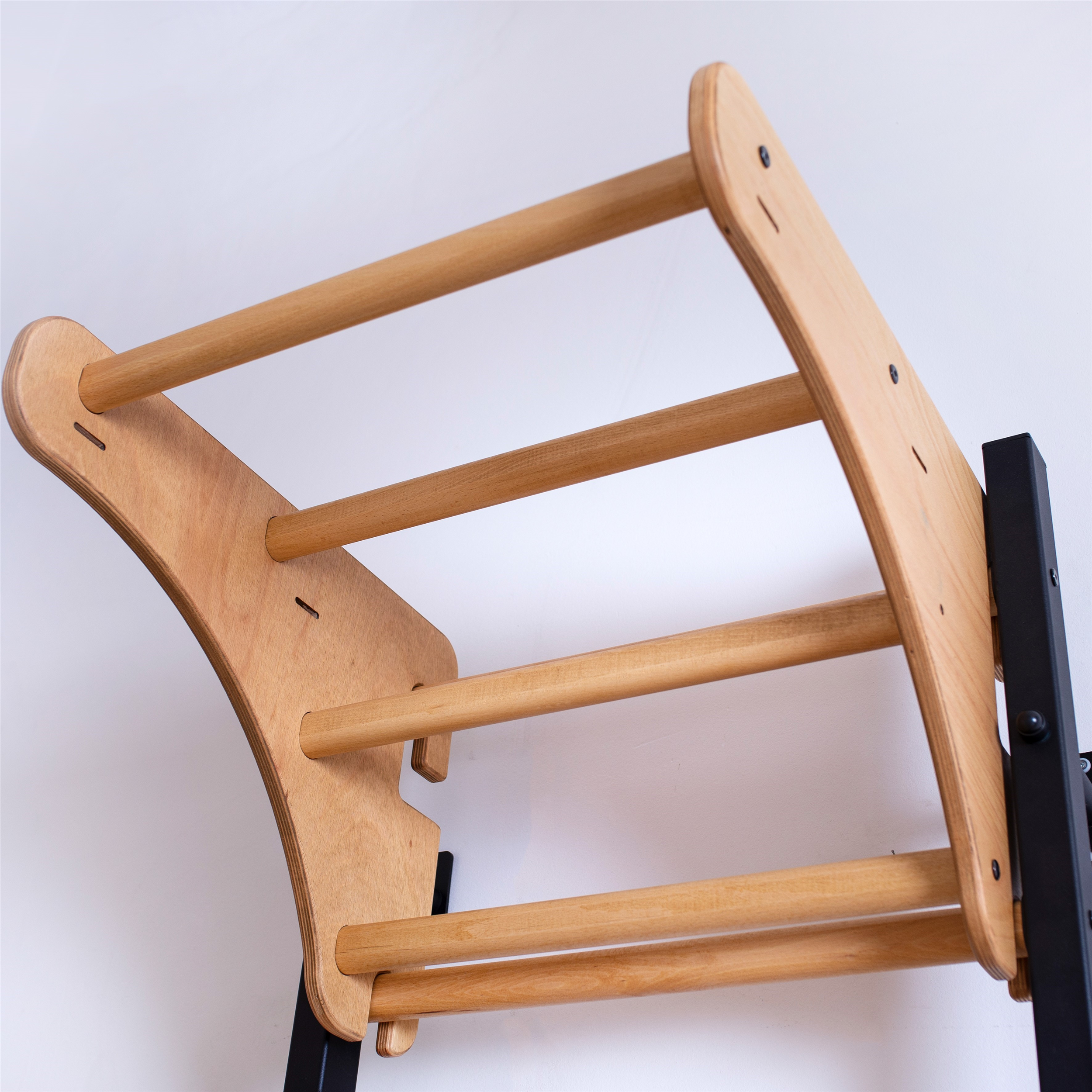 Espalier En Bois Vintage Années 70 – Barre De Gymnastique Murale, Occasion