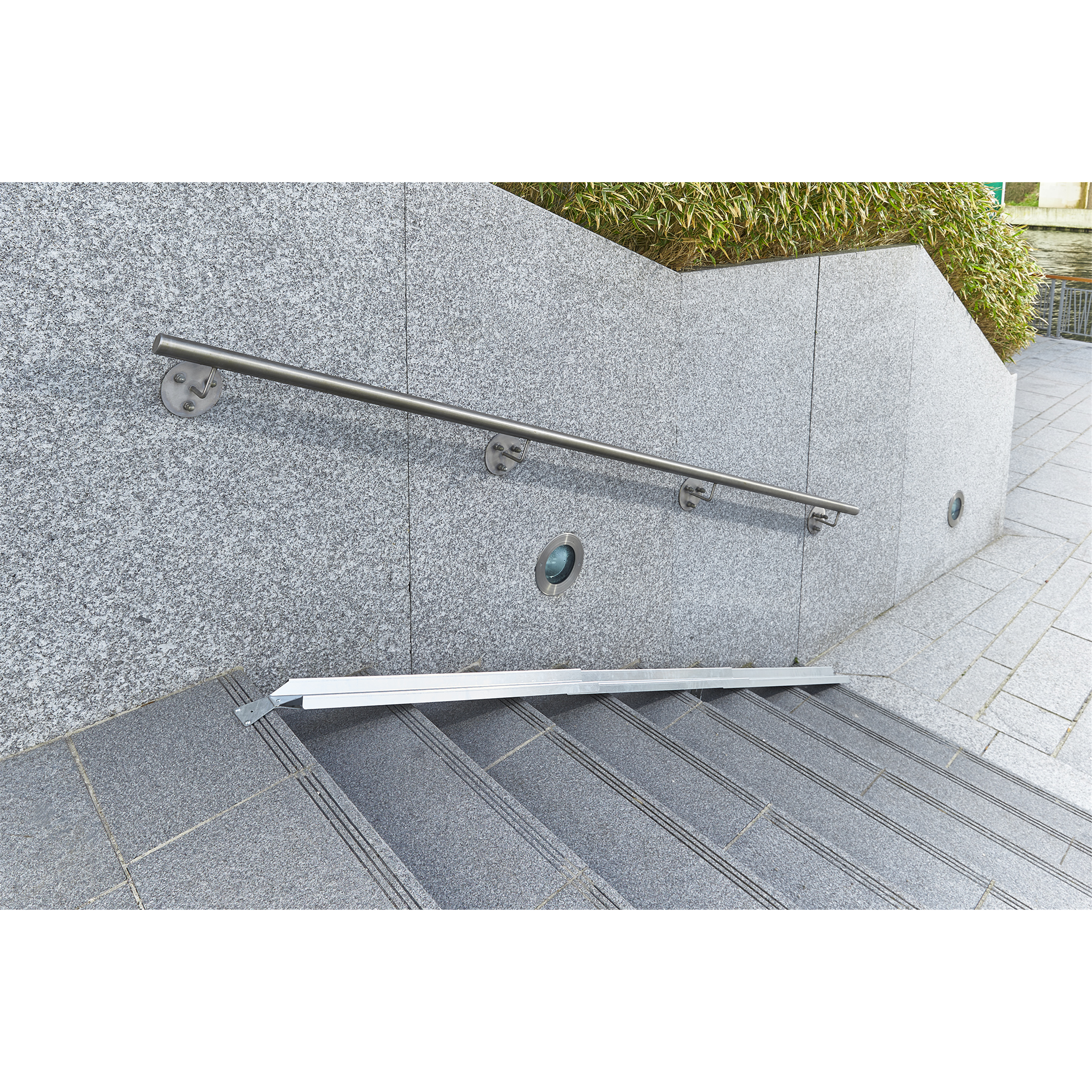 Rampe vélos escalier mottez - Mobilité urbaine et outdoor - Mobilité urbaine - MOTTEZ-Decathlon PRO - Clubs - Entreprises - Collectivités -
