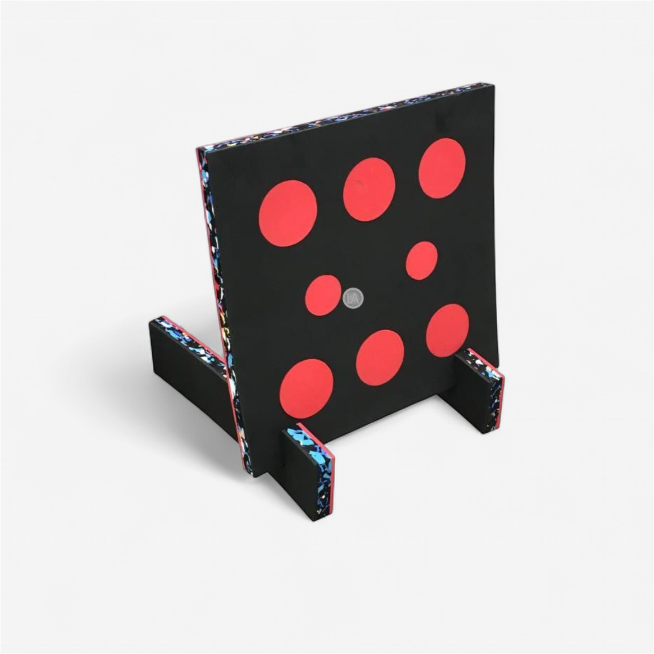 Cible ludique de tir à l'arc 8 trous amovibles - Archerie - Lyon Archerie- Clubs - Entreprises - Collectivités - Associations