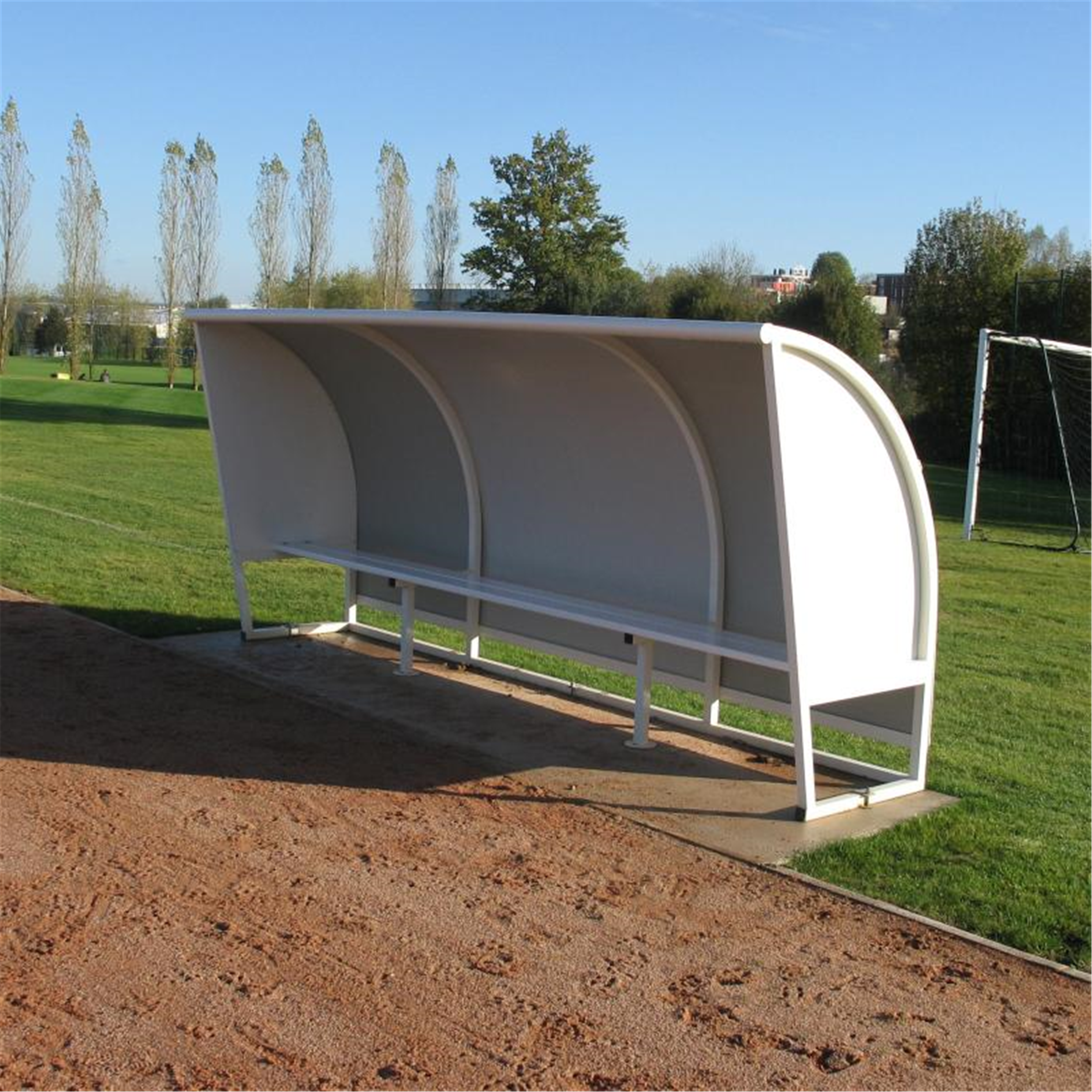 Banc de touche alu avec abri alu 6m - Matériel terrain - METALUPLAST- Clubs - Entreprises - Collectivités - Associations