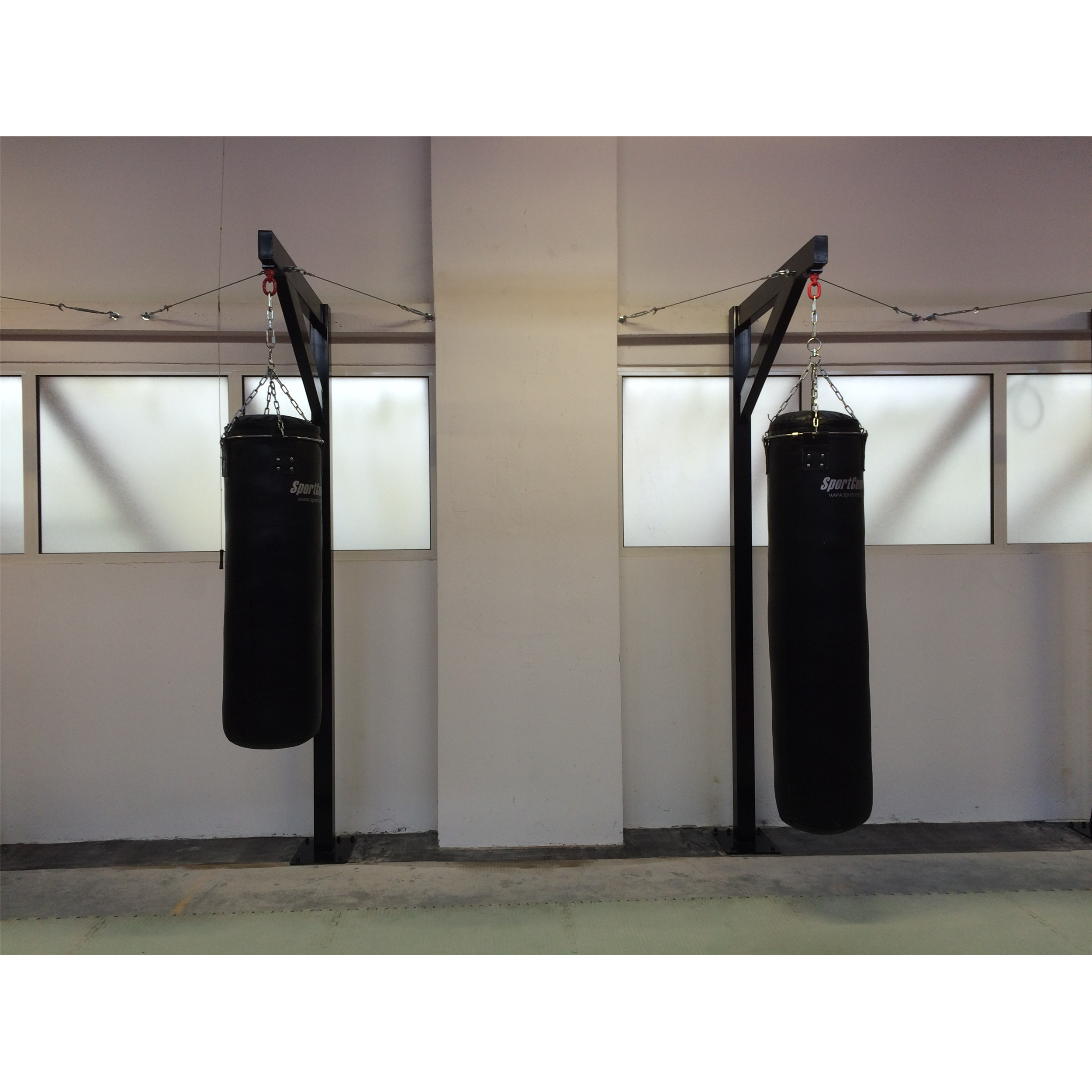 Potence boxe pro sur pied fixe Sportcom pour les clubs et