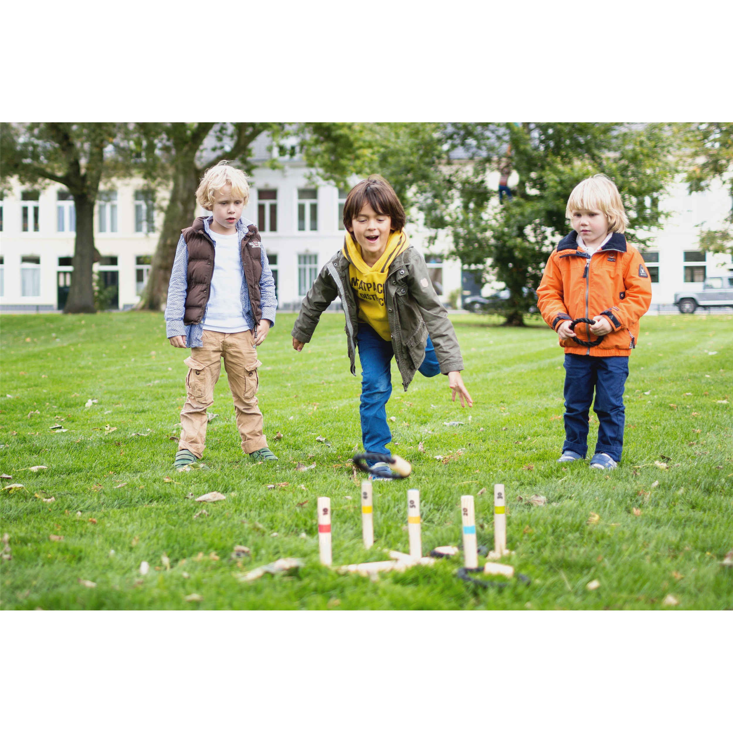 16 Pièces Jeu de Lancer: 8 Jeu Lancer Anneaux & 8 Sacs de Haricots pour