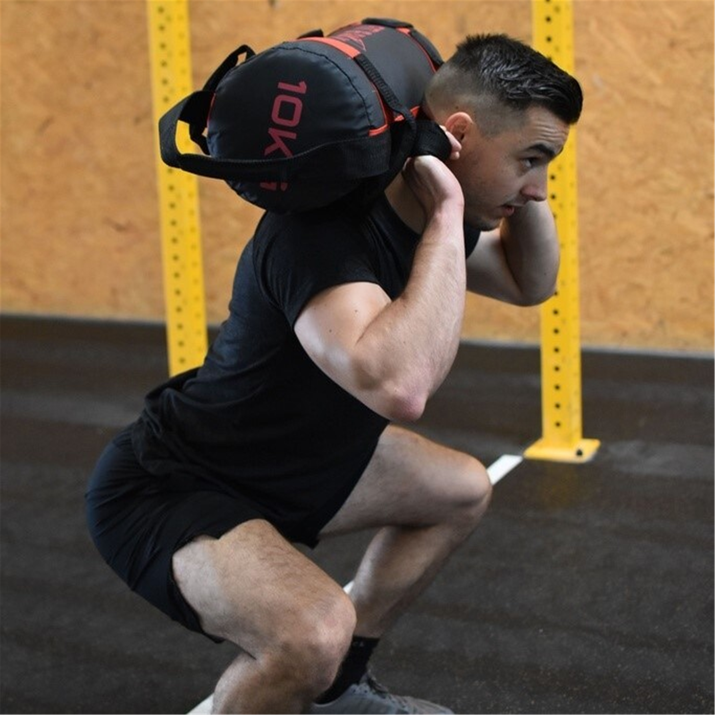 Sac De Musculation MAXSTRENGTH® Rempli 15 Kg Noir/Rouge - Power Bag Entraînement Crossfit Fitness Course