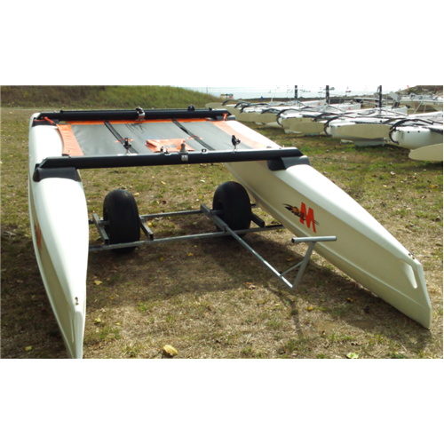 Chariot de mise à l&#039;eau acier galvanisé pour catamaran Erplast Access 13 et 14.