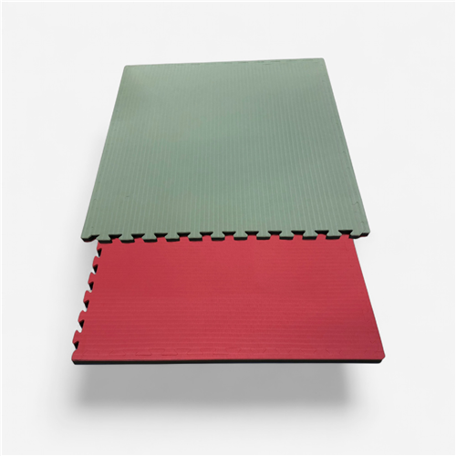 LOT 10 TAPIS PUZZLE 2CM ROUGE/VERT - Mousse EVA recyclée