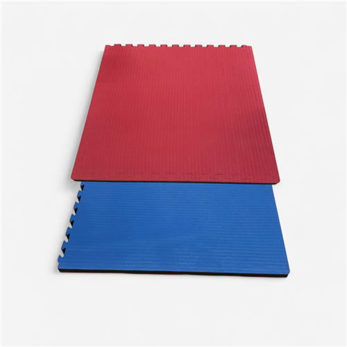 LOT 10 TAPIS PUZZLE 4CM ROUGE/BLEU - Mousse EVA recyclée